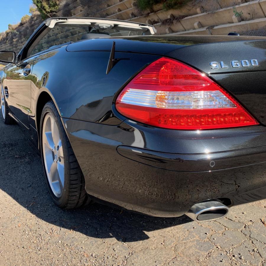 Детали экстерьера Mercedes-Benz SL600 (R230) 2007 года  (фото 39 из 189)